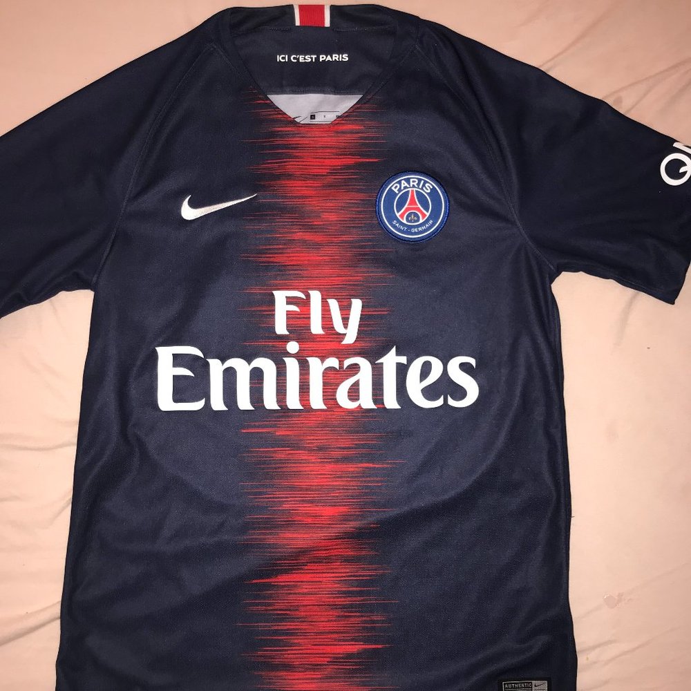 Fly Emirates Men's Size S Neymar Jersey
